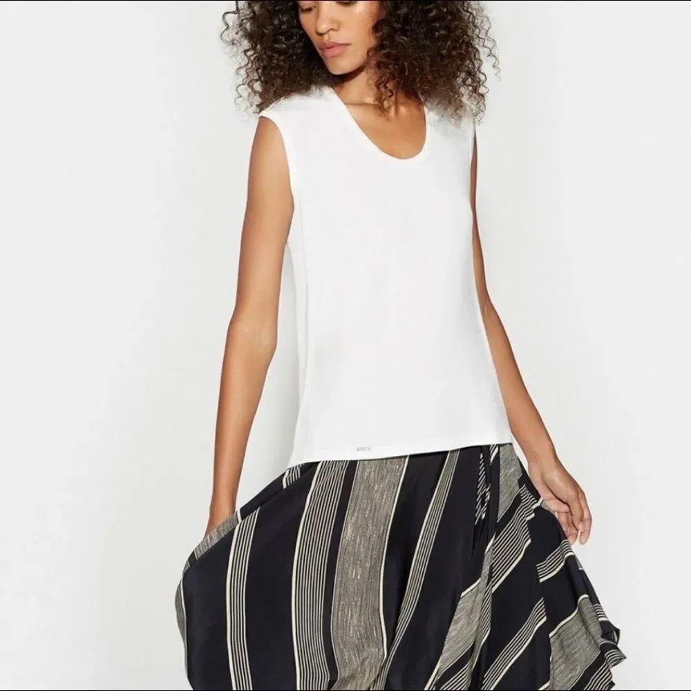 Halston Heritage sleeveless shirt top small chalk